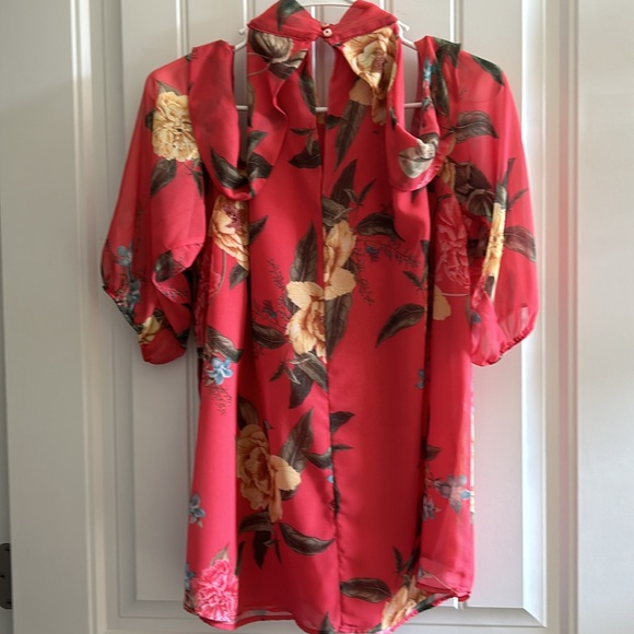 NEW STUNNING Deep Cold Shoulder Floral Blouse - Picture 11 of 15